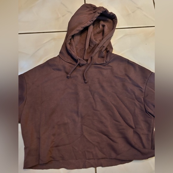 Burgundy cropped hoodie - Picture 1 of 3